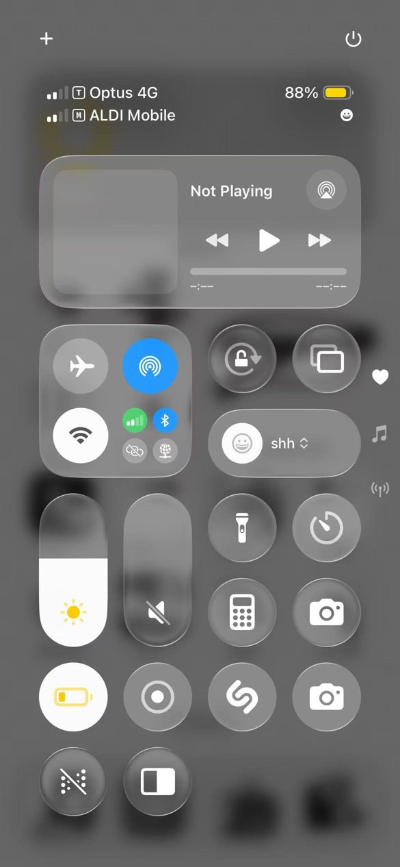Control Centre showing Optus 4G
